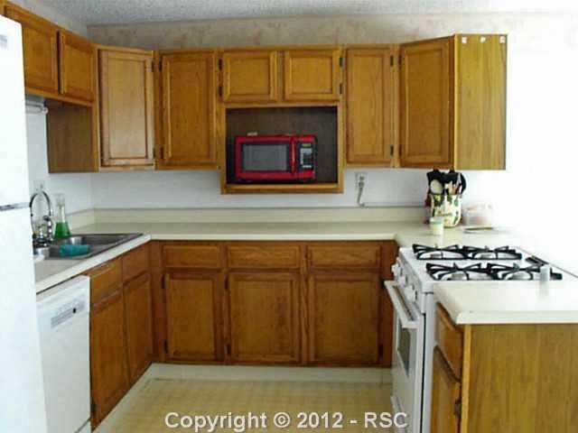 170 Cherry Cir, Fountain, CO 80817