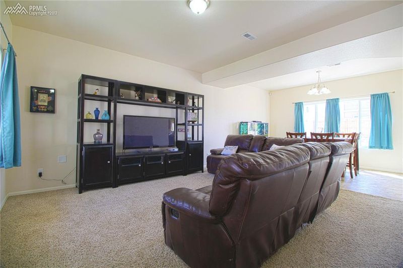 1701 Killdeer Ct, Pueblo, CO 81008