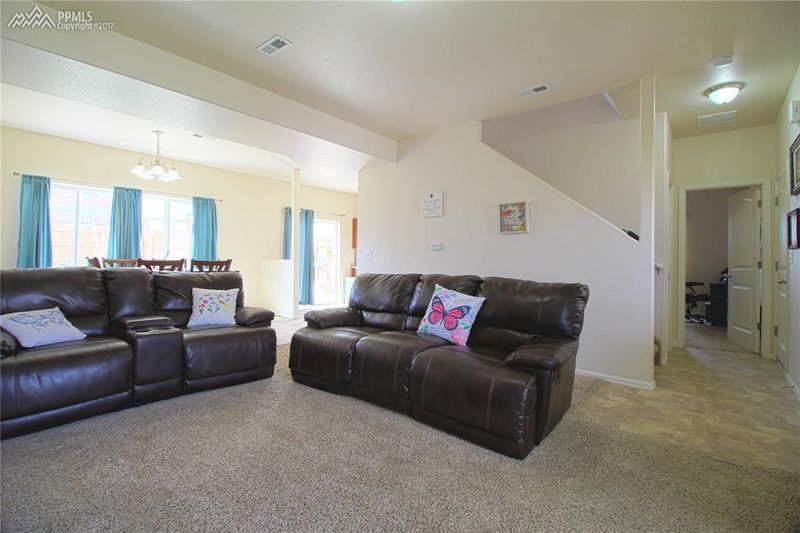 1701 Killdeer Ct, Pueblo, CO 81008