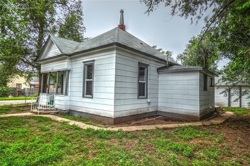 1701 W Vermijo St, Colorado Springs, CO 80904