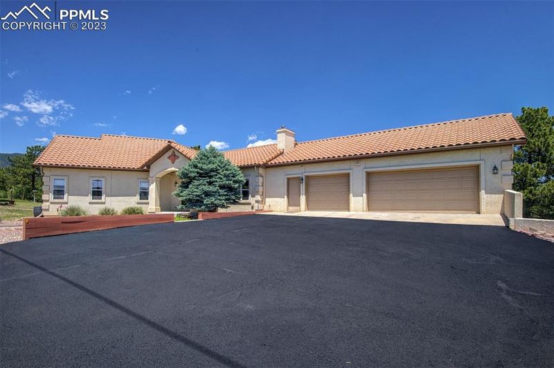 17010 Oxbridge Rd, Monument, CO 80132