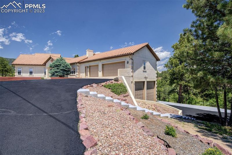 17010 Oxbridge Rd, Monument, CO 80132