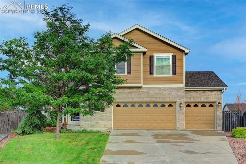 17015 Mountain Lake Dr, Monument, CO 80132