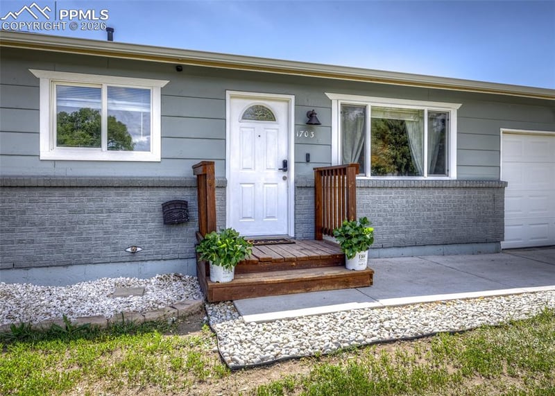 1703 Harrow Rd, Colorado Springs, CO 80906