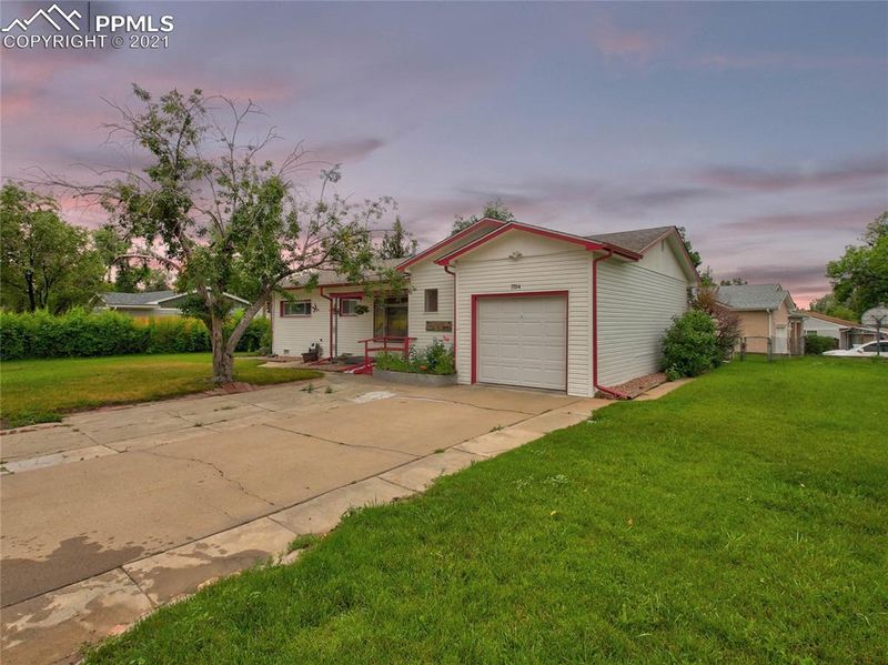 1704 Hallam Ave, Colorado Springs, CO 80911