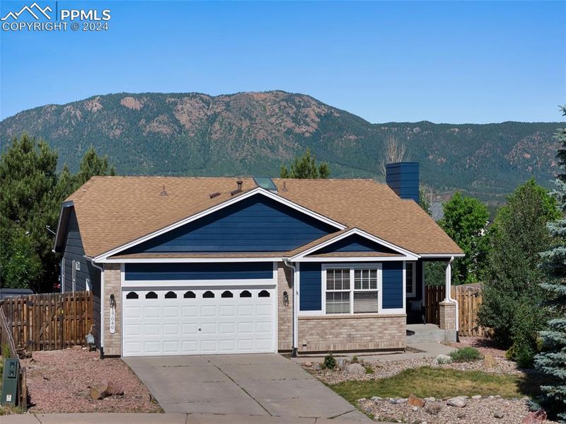 17040 Mountain Lake Dr, Monument, CO 80132