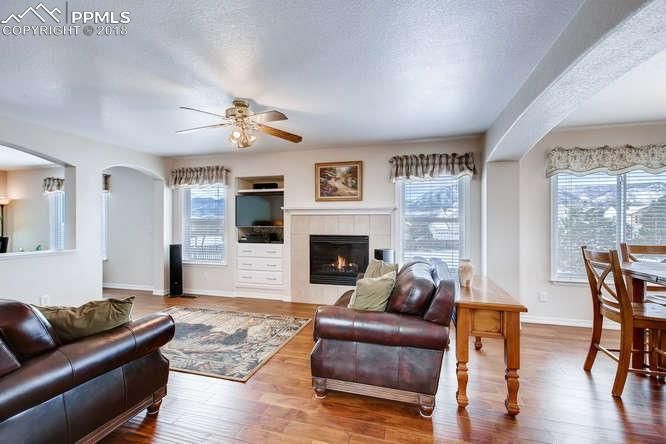 17040 Snowwood Dr, Monument, CO 80132