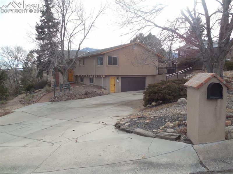 1705 Hercules Dr, Colorado Springs, CO 80905