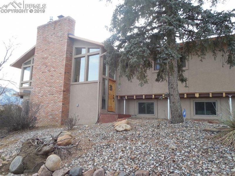 1705 Hercules Dr, Colorado Springs, CO 80905