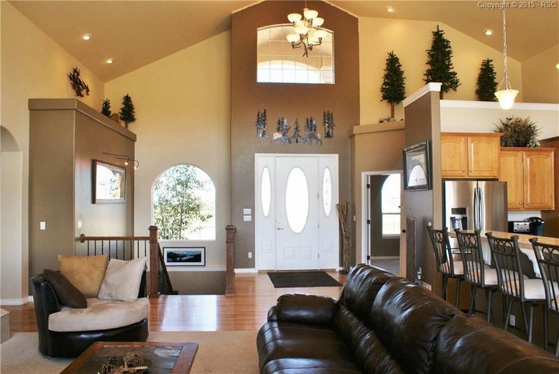 17074 Pony Pond Dr, Colorado Springs, CO 80908