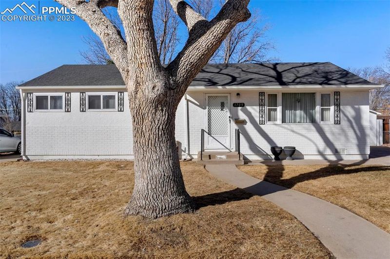 1709 Zuni Rd, Pueblo, CO 81001