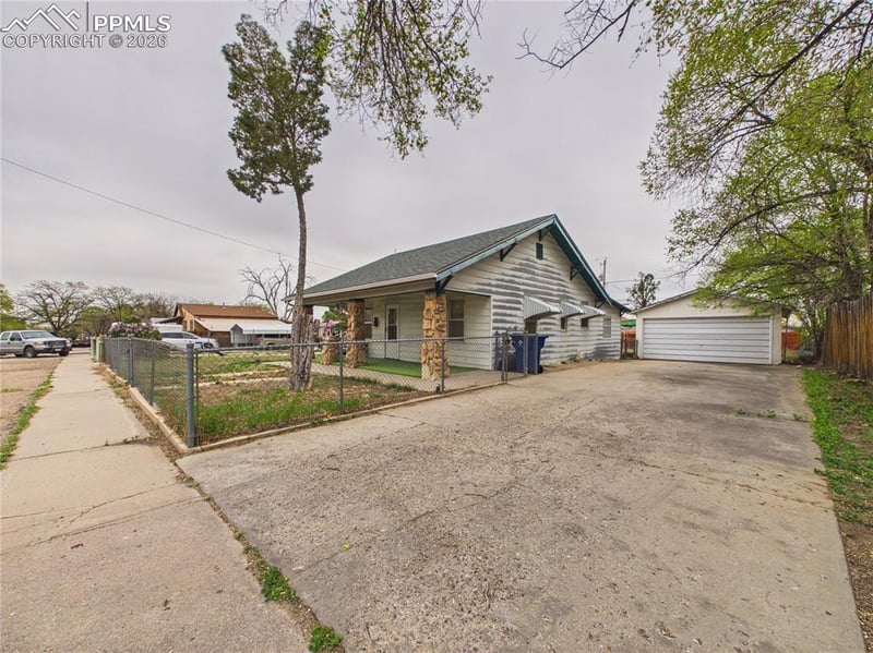 1710 E 11th St, Pueblo, CO 81001