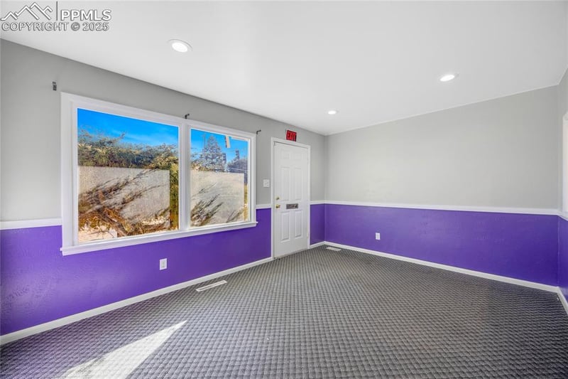 1710 Circle Dr, Colorado Springs, CO 80904