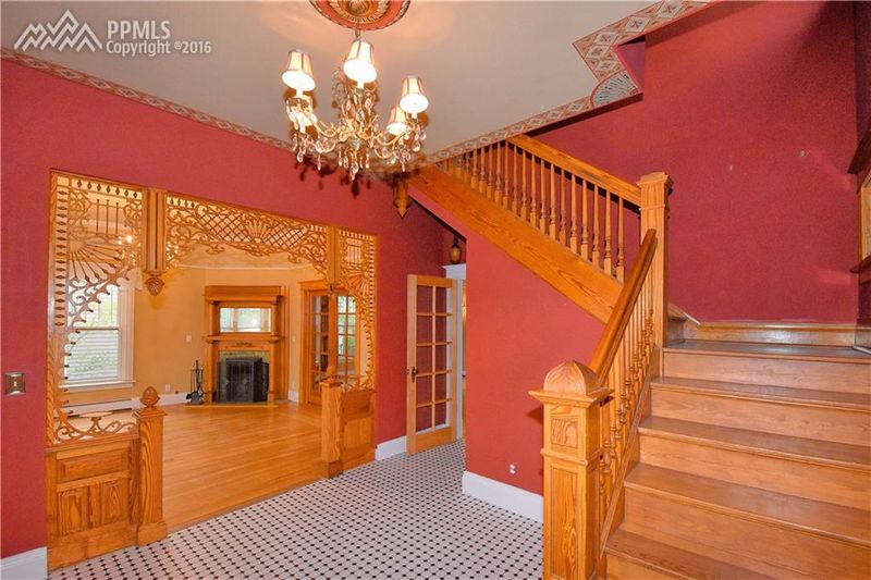 1710 W Pikes Peak Ave, Colorado Springs, CO 80904