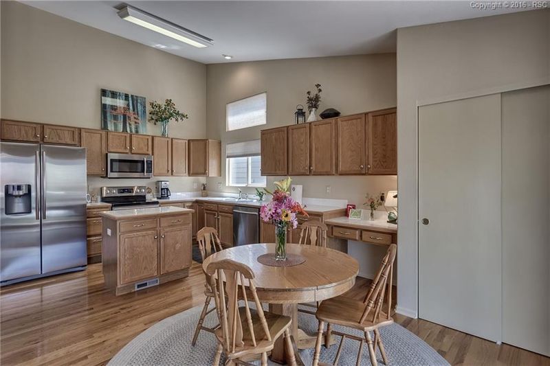 17110 Foxcross Dr, Monument, CO 80132