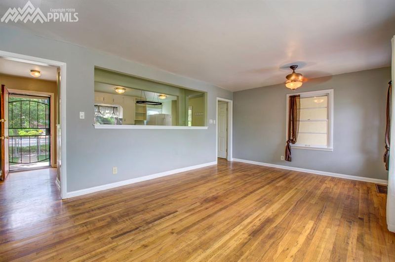 1712 Palmer Park Blvd, Colorado Springs, CO 80909