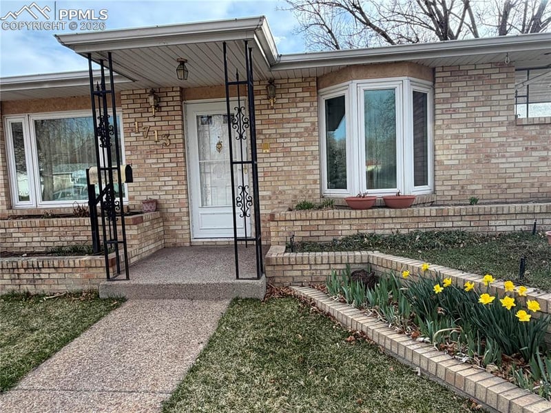1713 Boulder St, Colorado Springs, CO 80904