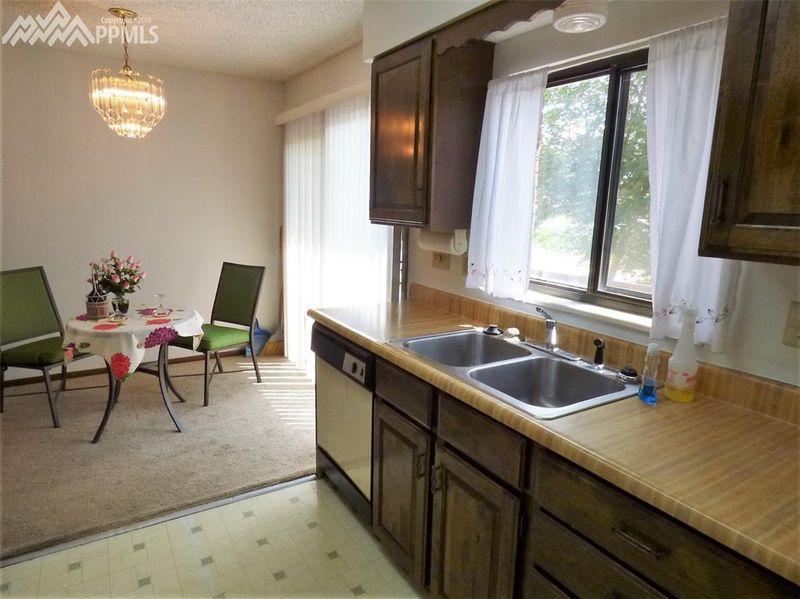 1713 Monteagle St, Colorado Springs, CO 80909