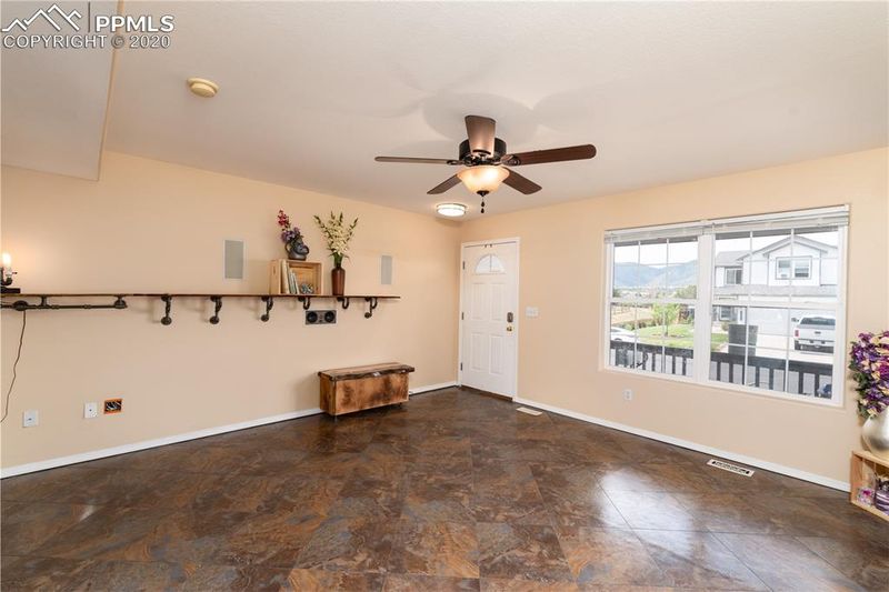 17135 Park Trail Dr, Monument, CO 80132