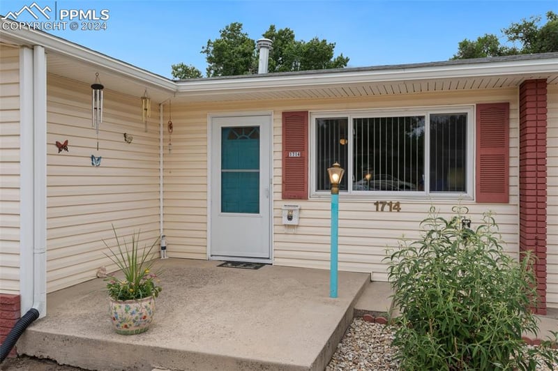 1714 Chelton Rd, Colorado Springs, CO 80909