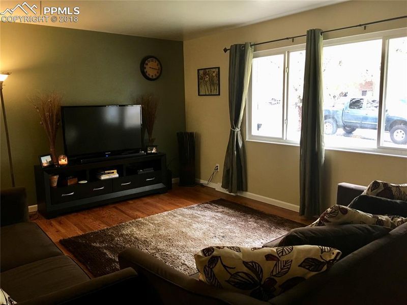 1715 Dixon Dr, Colorado Springs, CO 80909