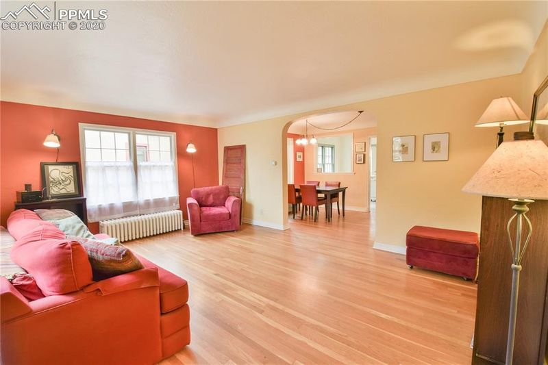 1715 N El Paso St, Colorado Springs, CO 80907