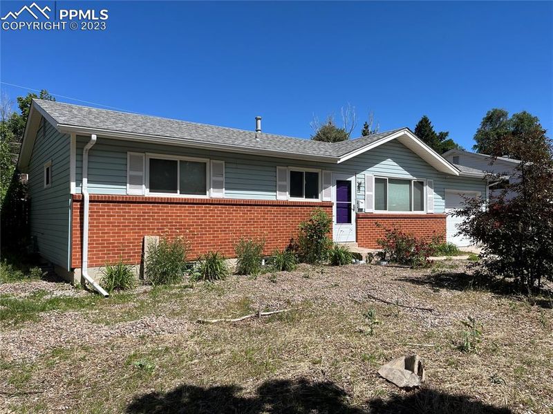 1715 Wynkoop Dr, Colorado Springs, CO 80909