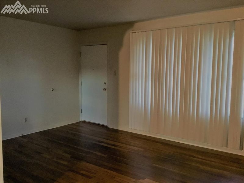 1717 Brimmer Ave, Pueblo, CO 81005