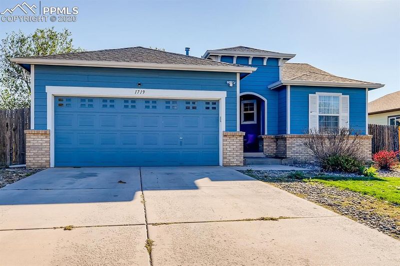 1719 Maxwell St, Colorado Springs, CO 80906
