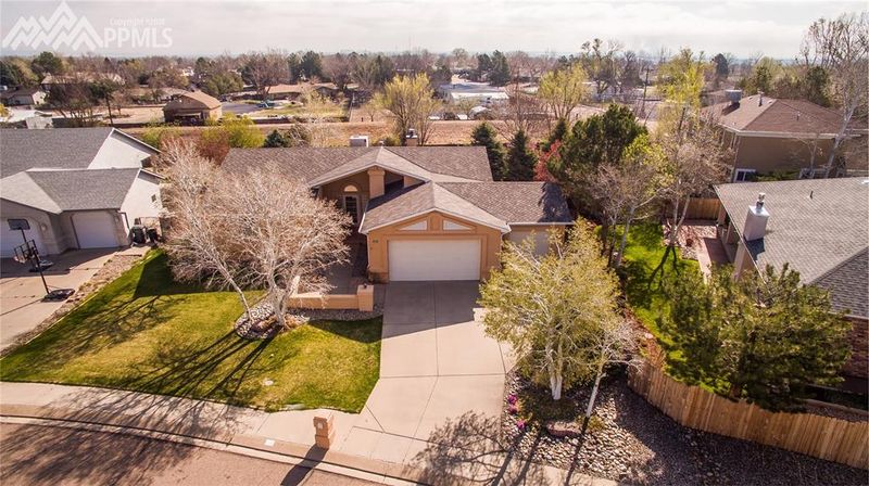 172 Alhambra Dr, Pueblo, CO 81005