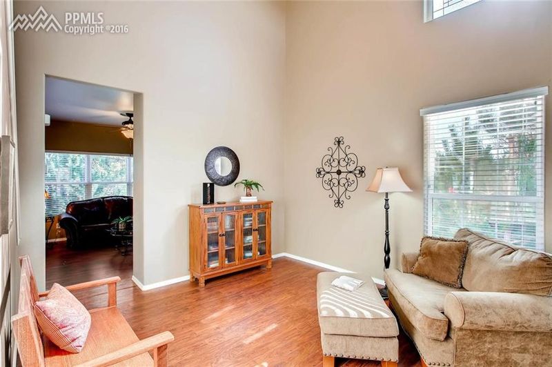 17205 Snowwood Dr, Monument, CO 80132