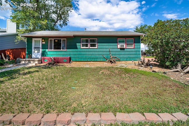 1722 Chestnut St, Colorado Springs, CO 80907