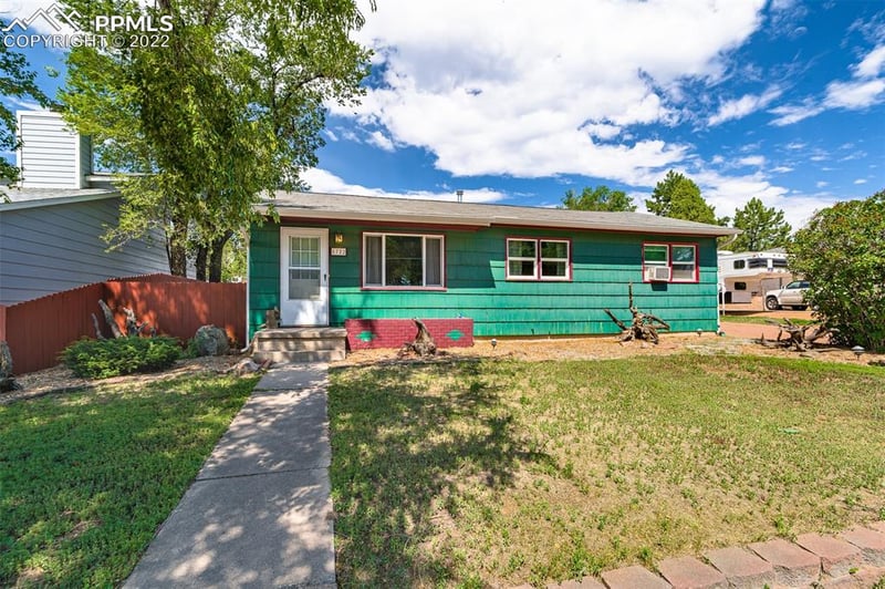 1722 Chestnut St, Colorado Springs, CO 80907