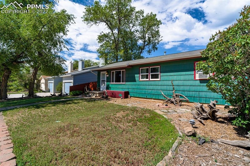1722 Chestnut St, Colorado Springs, CO 80907