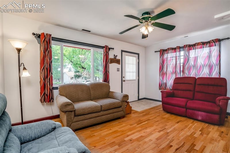 1722 Chestnut St, Colorado Springs, CO 80907