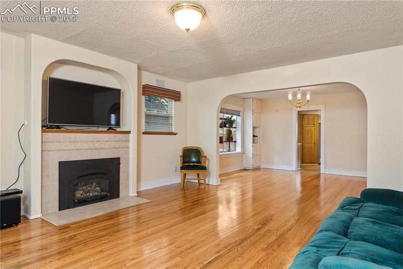 1722 N El Paso St, Colorado Springs, CO 80907