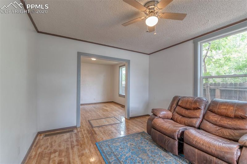 1723 W Cucharras St, Colorado Springs, CO 80904