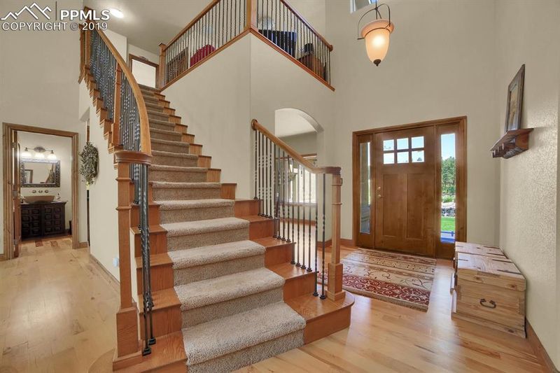 17230 Lamplight Dr, Monument, CO 80132