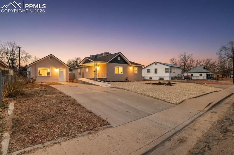 1725 Brown Ave, Pueblo, CO 81004