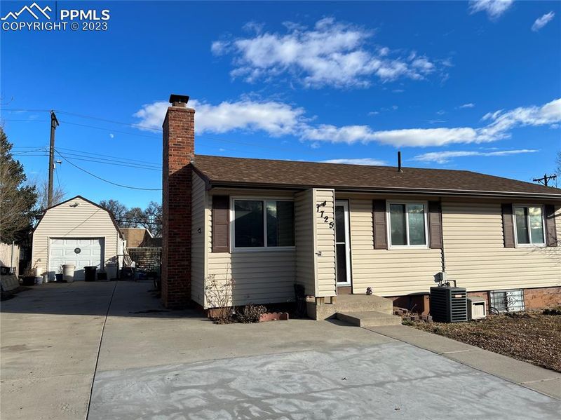 1725 Main St, Colorado Springs, CO 80911