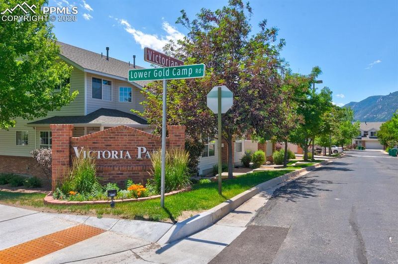 1725 Victorian Point, Colorado Springs, CO 80905