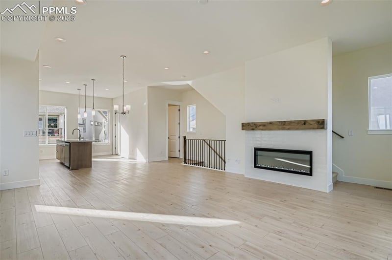 1727 Keystone Crest Ln, Colorado Springs, CO 80905