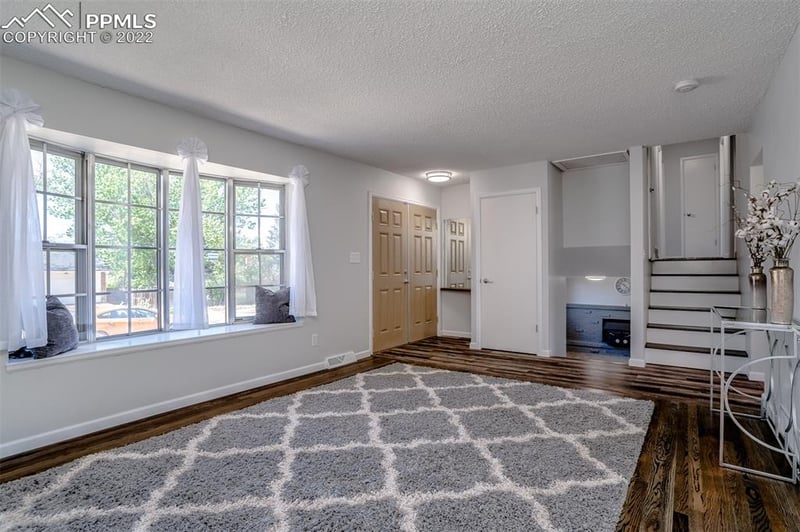 1728 Sawyer Way, Colorado Springs, CO 80915