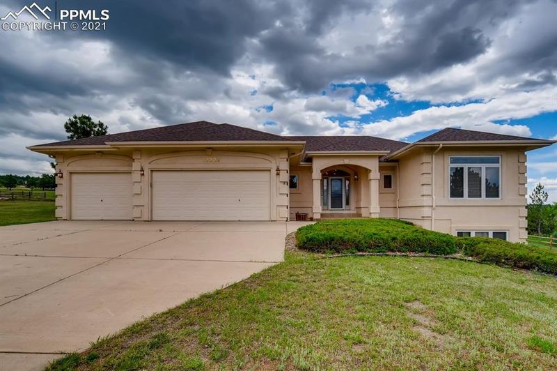17325 Early Star Dr, Monument, CO 80132