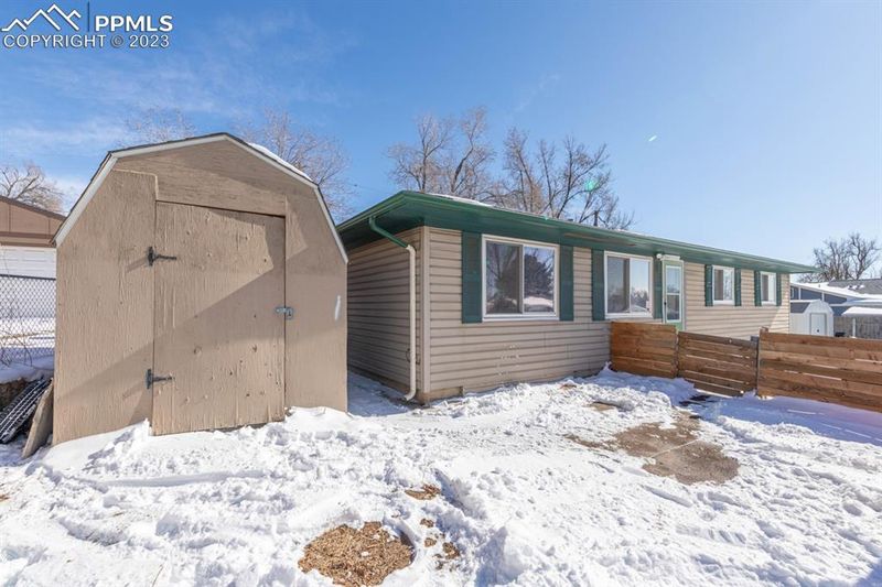 1733 Crest Pl, Colorado Springs, CO 80911