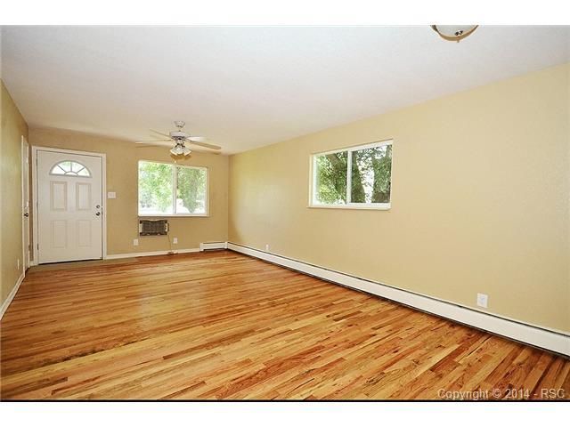 1737 Crest Pl, Colorado Springs, CO 80911