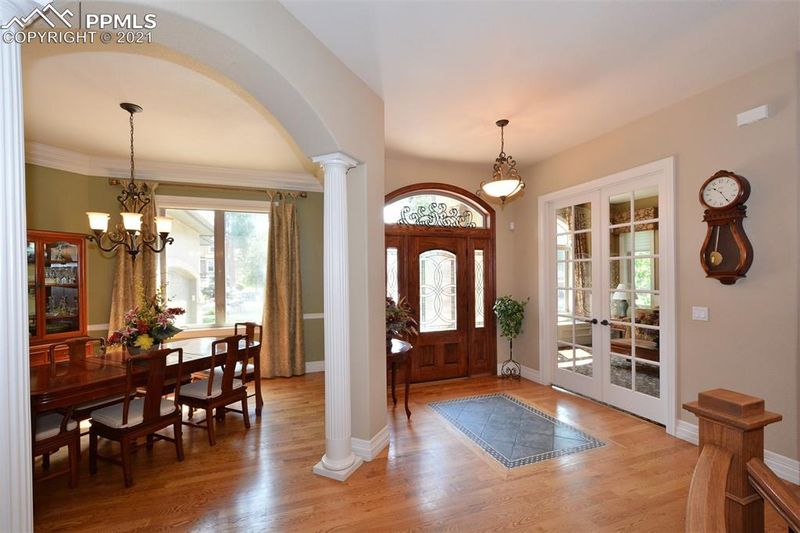 17390 Lamplight Dr, Monument, CO 80132