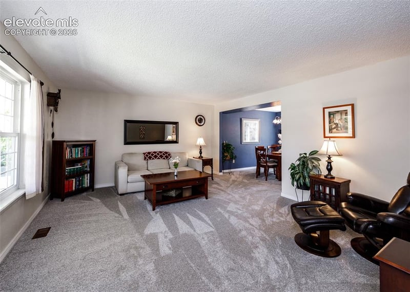 174 Tamarron Dr, Colorado Springs, CO 80919
