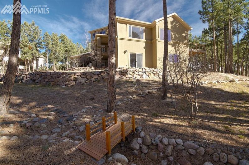 17475 Lamplight Dr, Monument, CO 80132