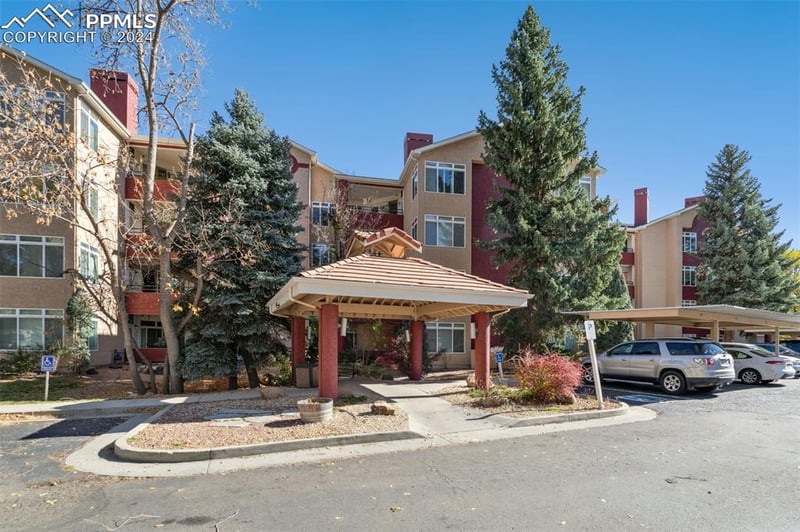 175 Cheyenne Rd #214, Colorado Springs, CO 80906